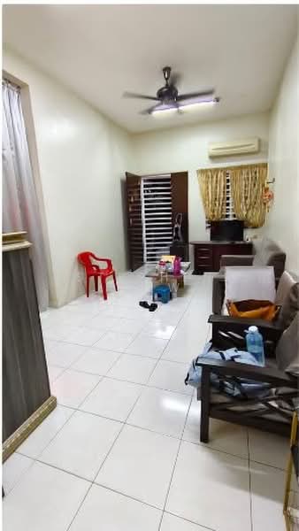 1-storey Terraced House for Sale in Medan Klebang Sentosa (Chemor) - Stephen Siew - Living Room - PropertyGuru.com.my