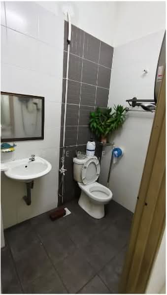 1-storey Terraced House for Sale in Medan Klebang Sentosa (Chemor) - Stephen Siew - Bathroom - PropertyGuru.com.my
