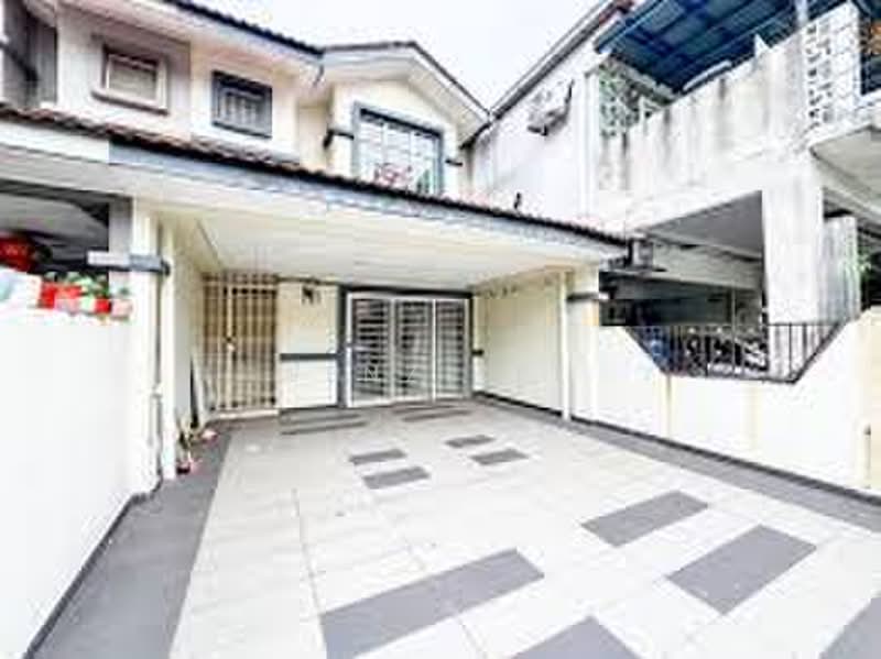 Rumah Teres 2 Tingkat untuk Dijual di Taman Putra Prima (Puchong) - Lenz Tee - Exterior - PropertyGuru.com.my