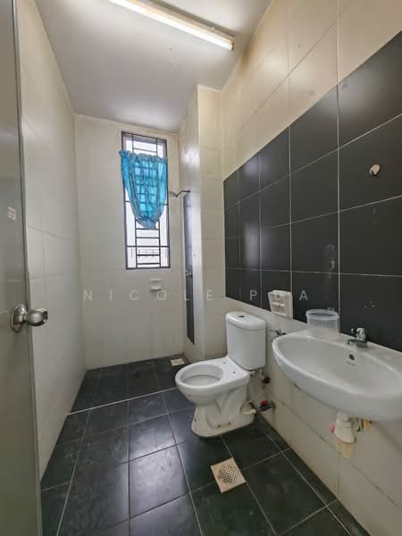 2-storey Terraced House for Sale in Taman Nusa Sentral (Iskandar Puteri (Nusajaya)) - Nicole Pua - Bathroom - PropertyGuru.com.my
