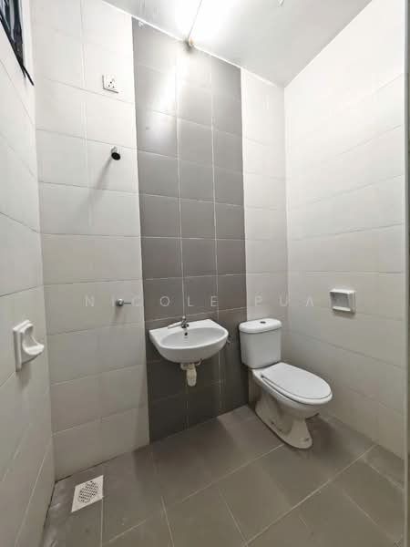2-storey Terraced House for Sale in Taman Nusa Sentral (Iskandar Puteri (Nusajaya)) - Nicole Pua - Bathroom - PropertyGuru.com.my
