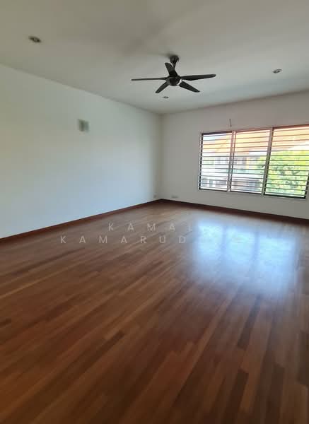 Rumah Teres 2 Tingkat untuk Dijual di Alam Impian (Shah Alam) - Kamal Kamaruddin - Living Room - PropertyGuru.com.my