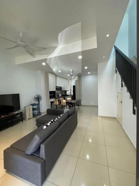 Rumah Teres 2-Tingkat untuk Disewa di Bandar Cassia (Batu Kawan) - Zhen Hong - Living Room - PropertyGuru.com.my