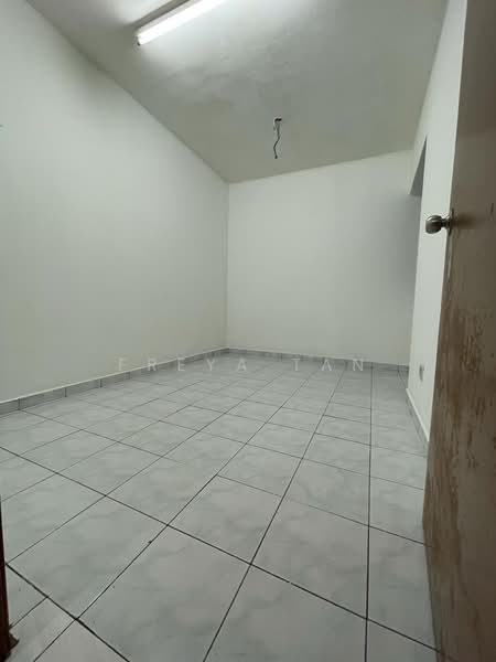 Pangsapuri untuk Dijual di Pangsapuri Suria Subang - Freya Tan - PropertyGuru.com.my