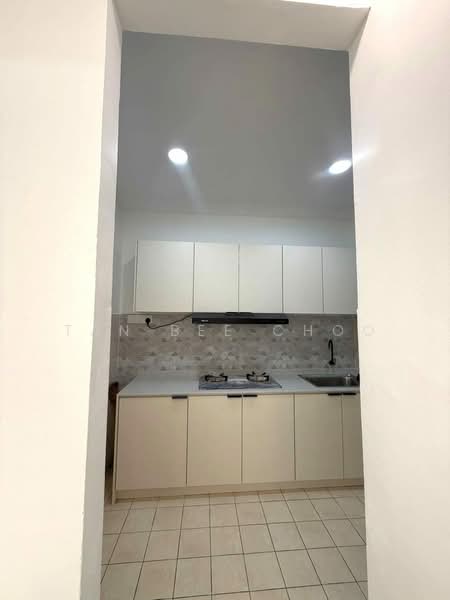 Pangsapuri untuk Dijual di Baiduri Court Apartment - Tan Bee Choo - Kitchen - PropertyGuru.com.my