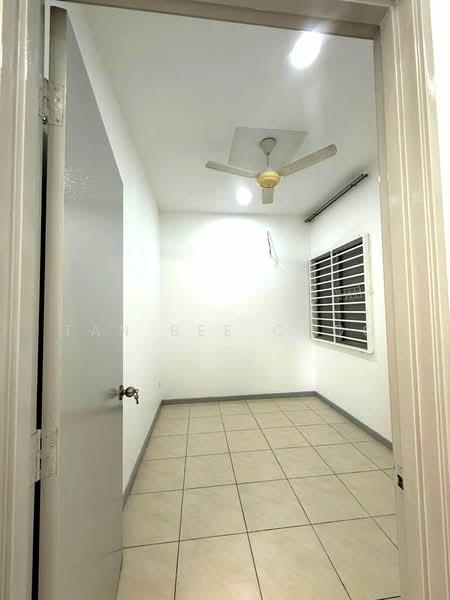 Pangsapuri untuk Dijual di Baiduri Court Apartment - Tan Bee Choo - Interior - PropertyGuru.com.my