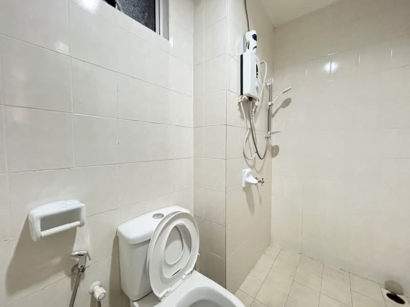 Servis Apartment untuk Disewa di Serviced Residence @ Casa Tiara - Calvin Hoh - Bathroom - PropertyGuru.com.my