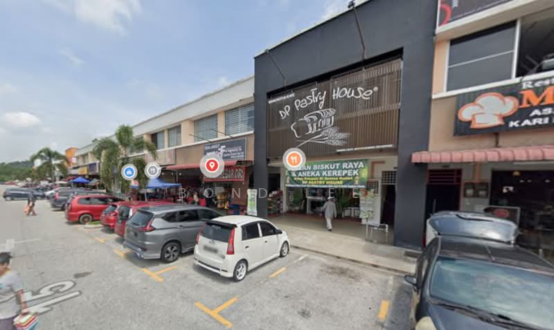 Shop for Sale in Bandar Puncak Alam (Puncak Alam) - Bond Lee - Exterior - PropertyGuru.com.my