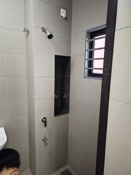 Rumah Teres 2 Tingkat untuk Disewa di Bukit Raja (Selangor) - Diana See - Bathroom - PropertyGuru.com.my
