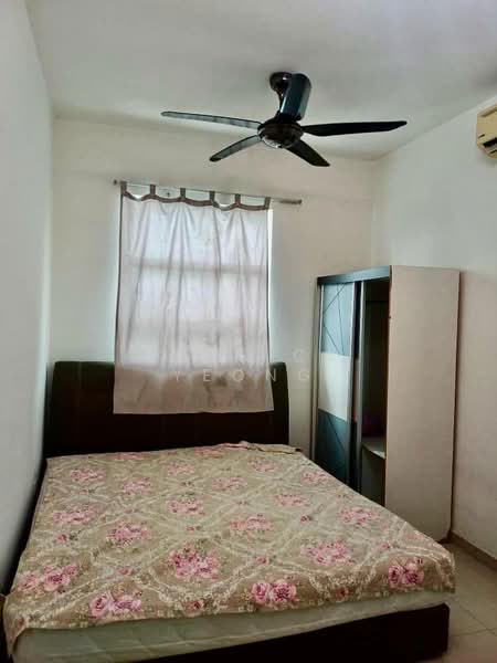 Condominium for Rent at The Zest @ Kinrara 9 - Derrick Yeong - Bedroom - PropertyGuru.com.my