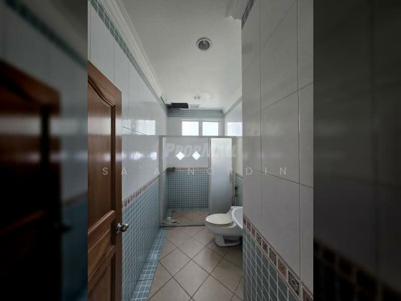 Bungalow for Sale in SS19 (Subang Jaya) - Sa'a Nordin - Bathroom - PropertyGuru.com.my