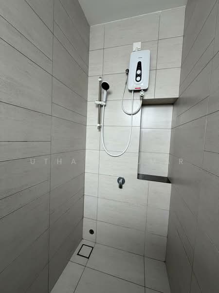 Rumah Teres untuk Disewa di Kota Emerald (Rawang) - Uthaya Kumar - Bathroom - PropertyGuru.com.my