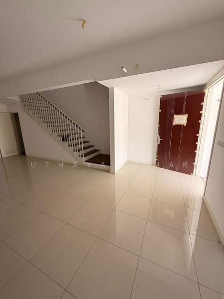 Rumah Teres 2 Tingkat untuk Disewa di Kota Emerald (Rawang) - Uthaya Kumar - Entrance - PropertyGuru.com.my