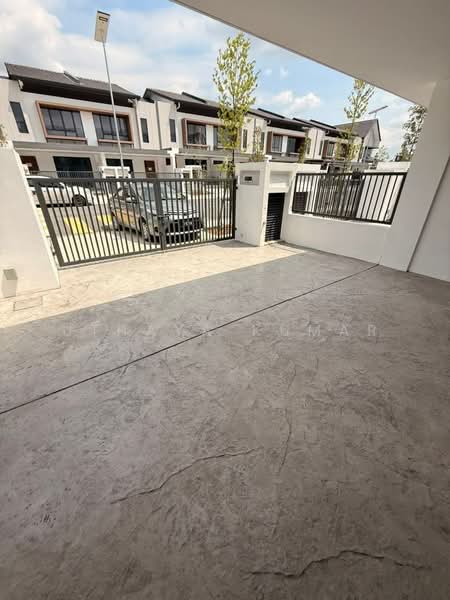 Rumah Teres 2 Tingkat untuk Disewa di Kota Emerald (Rawang) - Uthaya Kumar - Exterior - PropertyGuru.com.my