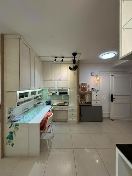 Pangsapuri untuk Dijual di Molek Pine 4 - Jennie Chew - Study - PropertyGuru.com.my