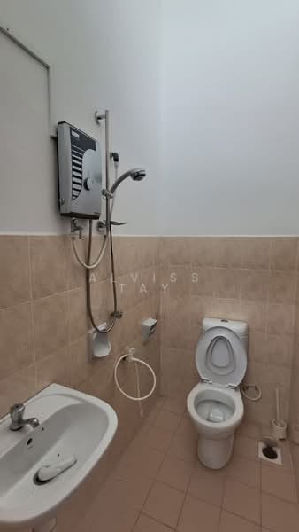 Townhouse for Sale in Taman Tampoi Indah (Tampoi) - Alviss Tay - Bathroom - PropertyGuru.com.my