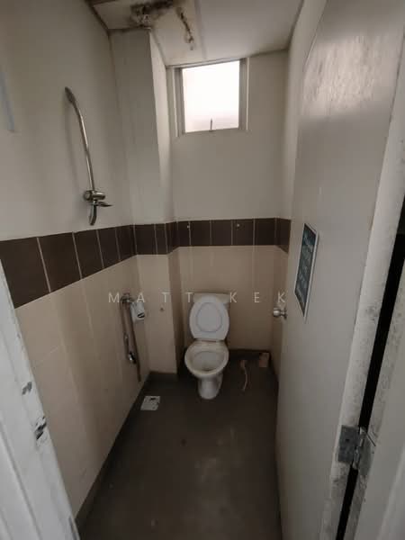 Kedai / Pejabat untuk Dijual di Bandar Seri Alam (Masai) - Matt Kek - Bathroom - PropertyGuru.com.my