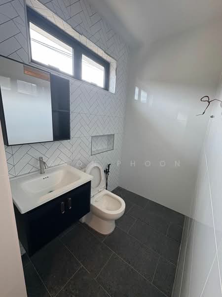 1-storey Terraced House for Sale in Perai (Penang) - Jason Phoon - Bathroom - PropertyGuru.com.my