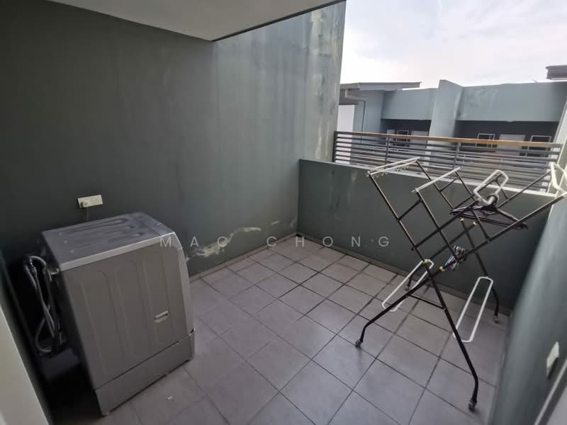 Rumah Berkembar untuk Dijual di Tropicana Heights (Kajang) - Mac Chong - Balcony - PropertyGuru.com.my