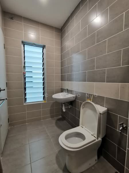 Rumah Berkembar untuk Dijual di Tropicana Heights (Kajang) - Mac Chong - Bathroom - PropertyGuru.com.my
