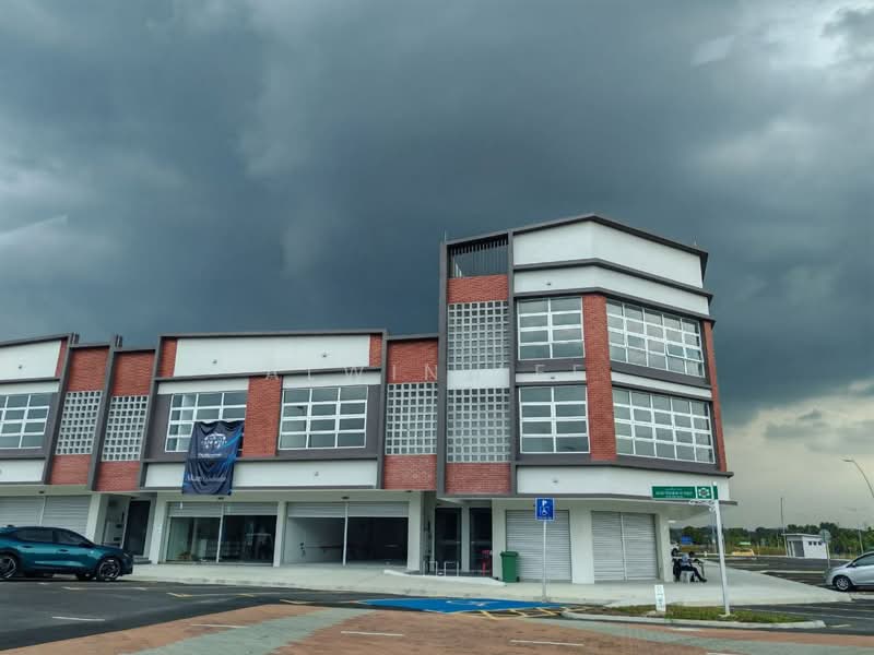 Kedai / Pejabat untuk Disewa di Seksyen U16 (Shah Alam) - Alwin Lee - Exterior - PropertyGuru.com.my