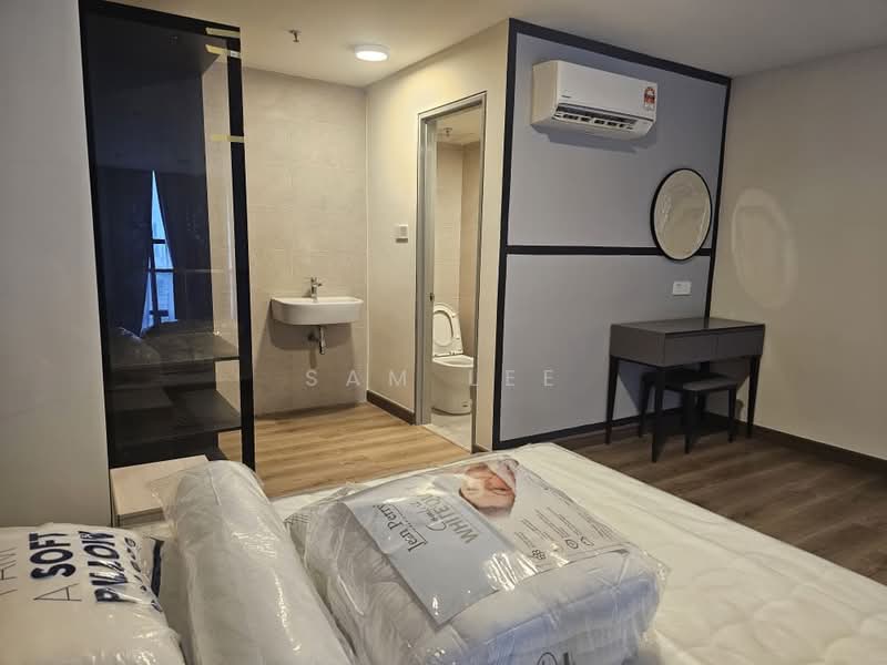 Service Residence for Sale at 8th & Stellar - Sam Lee - Bedroom - PropertyGuru.com.my