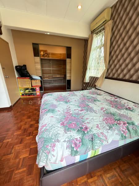 Rumah Teres untuk Dijual di Island Glades (Jelutong) - Darren Lye - Bedroom - PropertyGuru.com.my
