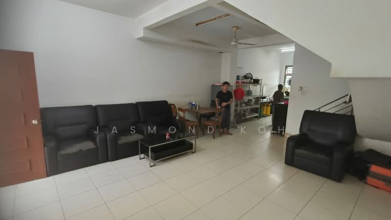 2.5-storey Terraced House for Sale in Senai (Johor) - Jasmond Koh - Living Room - PropertyGuru.com.my