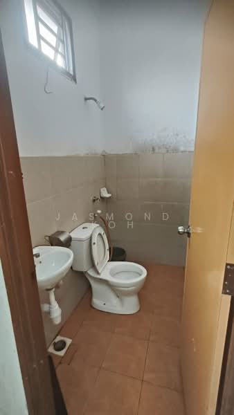 2.5-storey Terraced House for Sale in Senai (Johor) - Jasmond Koh - Bathroom - PropertyGuru.com.my