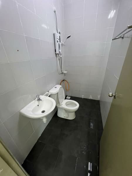2-storey Terraced House for Sale in Kangkar Pulai (Skudai) - Alviss Tay - Bathroom - PropertyGuru.com.my
