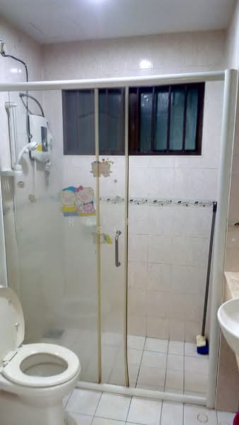 Kondominium untuk Dijual di Pelangi Utama - Rachel Sie - Bathroom - PropertyGuru.com.my