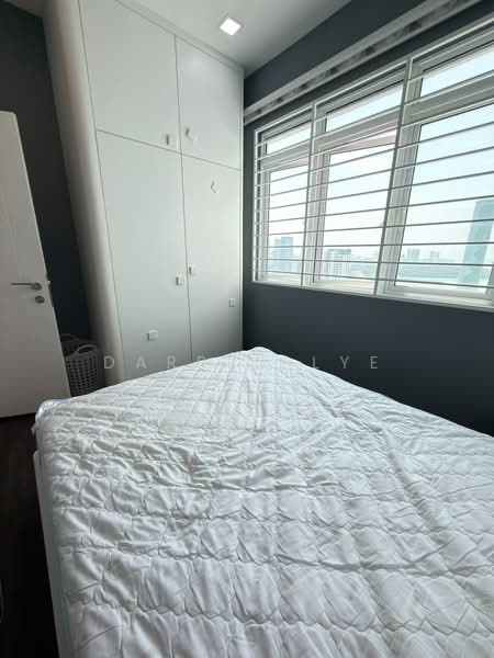 Condominium for Sale at Vertiq - Darren Lye - Bedroom - PropertyGuru.com.my