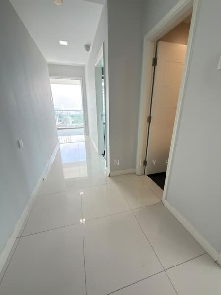 Condominium for Sale at Vertiq - Darren Lye - Corridor - PropertyGuru.com.my