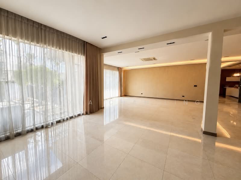 Rumah Banglo untuk Dijual di Kuching (Sarawak) - Nicola Chan - Living Room - PropertyGuru.com.my