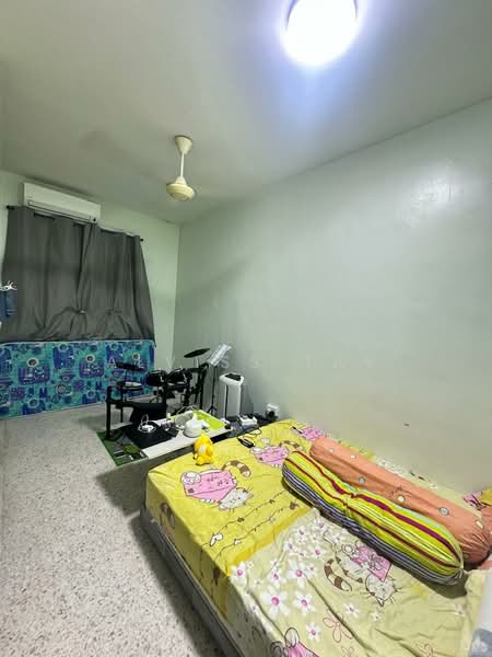Rumah Teres 1 Tingkat untuk Dijual di Bandar Baru Permas Jaya (Permas Jaya) - Alviss Tay - Bedroom - PropertyGuru.com.my