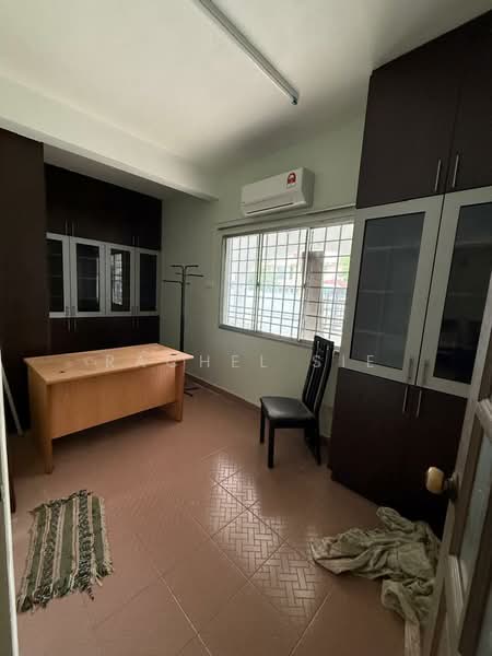Rumah Teres untuk Disewa di Usj 2 (Subang Jaya) - Rachel Sie - Study - PropertyGuru.com.my