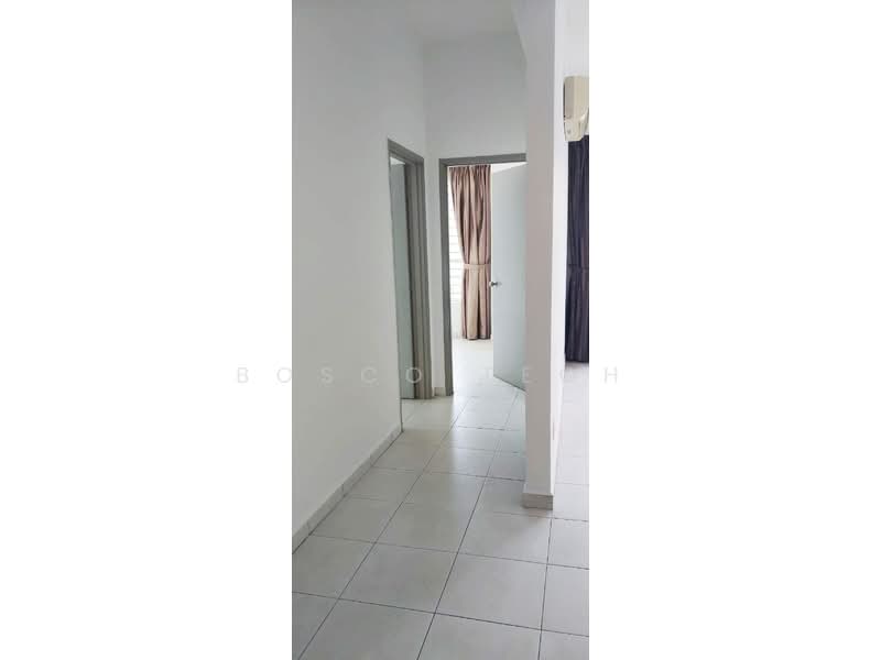 Kondominium untuk Disewa di The Golden Triangle Condominium - Bosco Teoh - Corridor - PropertyGuru.com.my