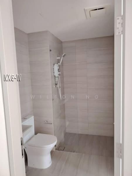 Servis Apartment untuk Disewa di i-SOHO @ i-City - Wilson Ng - Bathroom - PropertyGuru.com.my