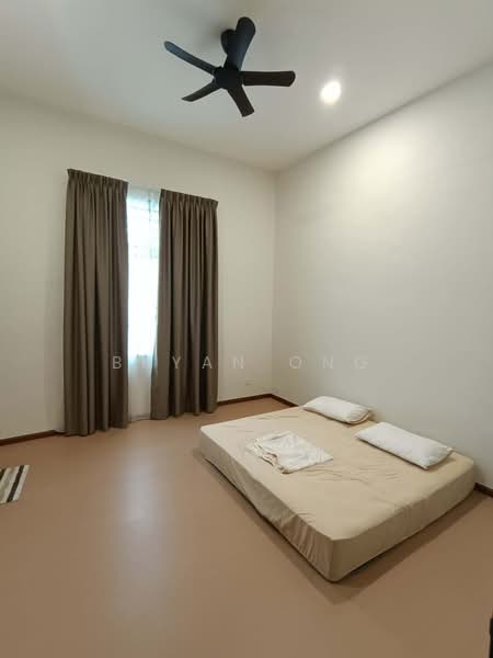 Rumah Banglo untuk Disewa di Taman Desa Impian (Bukit Mertajam) - Bryan Ong - Bedroom - PropertyGuru.com.my