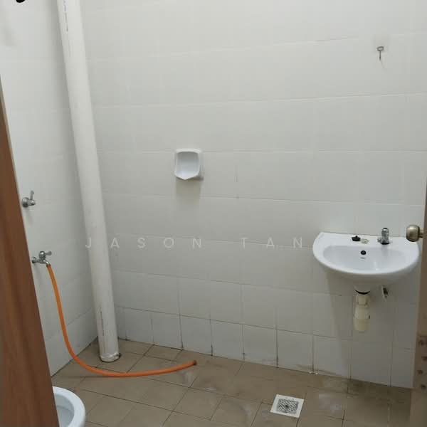Cluster House for Sale in Bandar Jaya Putra (Johor Bahru) - Jason Tang - Bathroom - PropertyGuru.com.my