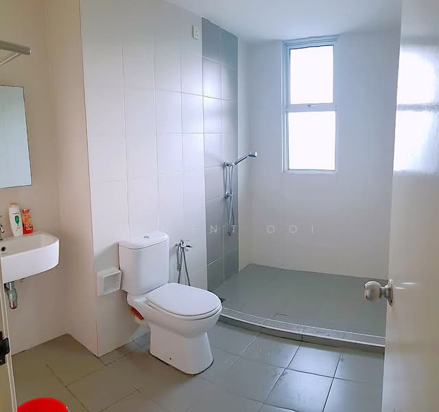 Kondominium untuk Dijual di Elit Heights @ Bayan City - Vincent Ooi - Bathroom - PropertyGuru.com.my