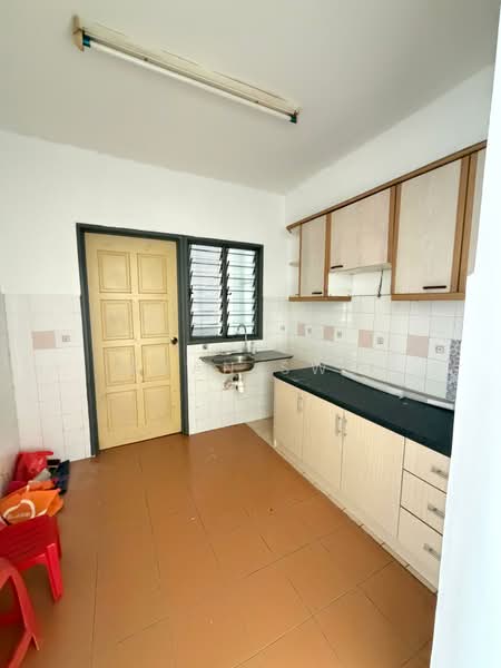 Kondominium untuk Dijual di Paradesa Rustica - Ryan Swe - Kitchen - PropertyGuru.com.my