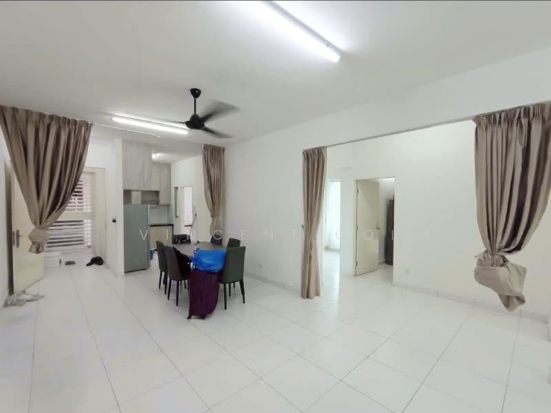 Kondominium untuk Dijual di Elit Heights @ Bayan City - Vincent Ooi - Dining Room - PropertyGuru.com.my