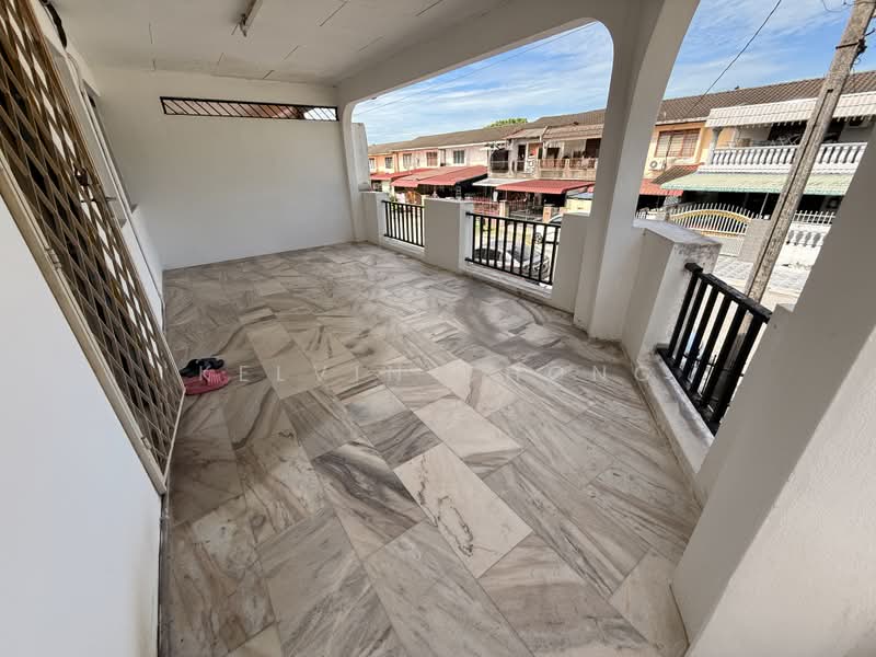 Terraced House for Sale in Taman Sri Wani (Ipoh) - Kelvin Chong - Balcony - PropertyGuru.com.my