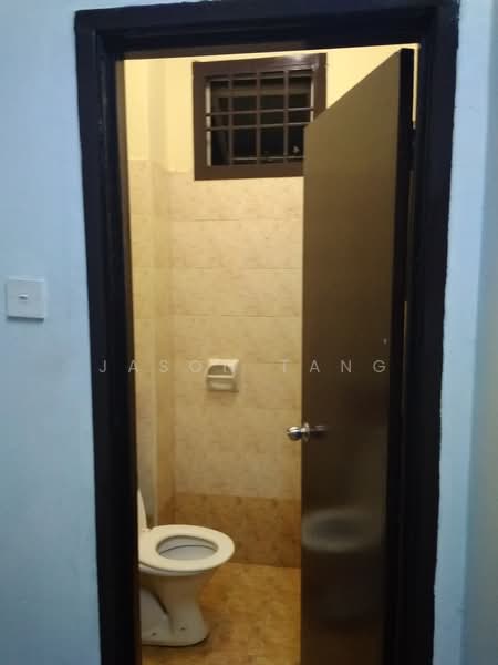 Rumah Teres 2.5 Tingkat untuk Disewa di Ulu Tiram (Johor) - Jason Tang - Bathroom - PropertyGuru.com.my