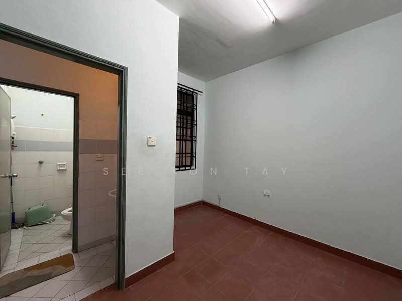 2-storey Terraced House for Sale in Permas Jaya (Johor Bahru) - See Hon Tay - PropertyGuru.com.my