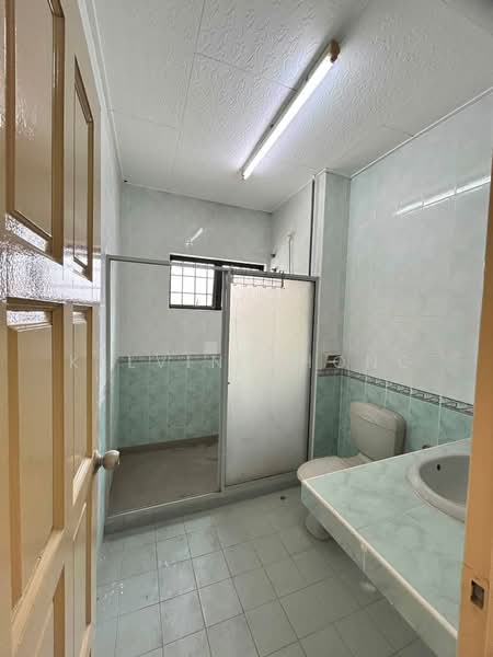 2-storey Terraced House for Sale in Taman Pinji Mewah (Ipoh) - Kelvin Chong - Bathroom - PropertyGuru.com.my