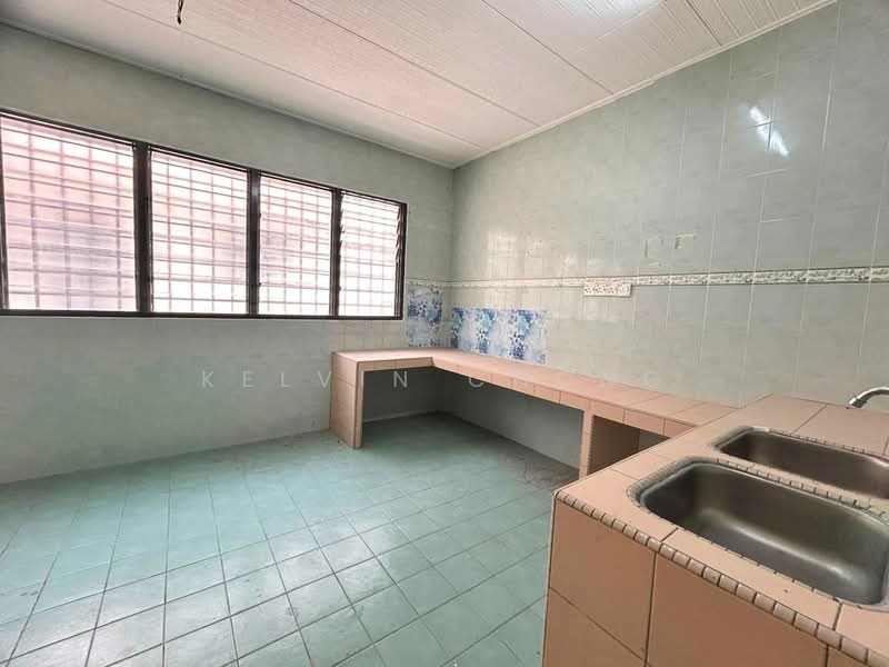 2-storey Terraced House for Sale in Taman Pinji Mewah (Ipoh) - Kelvin Chong - Kitchen - PropertyGuru.com.my