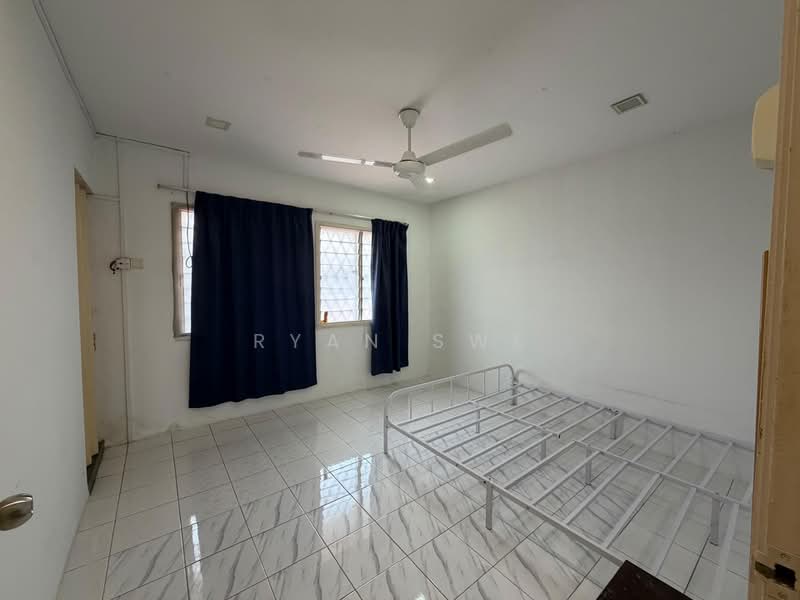 Rumah Teres 2 Tingkat untuk Disewa di Bandar Menjalara (Kuala Lumpur) - Ryan Swe - Bedroom - PropertyGuru.com.my