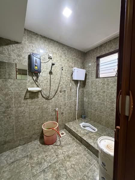 Rumah Teres 2 Tingkat untuk Disewa di Bandar Menjalara (Kuala Lumpur) - Ryan Swe - Bathroom - PropertyGuru.com.my
